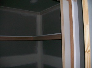 Walk-in-Robe Shelf